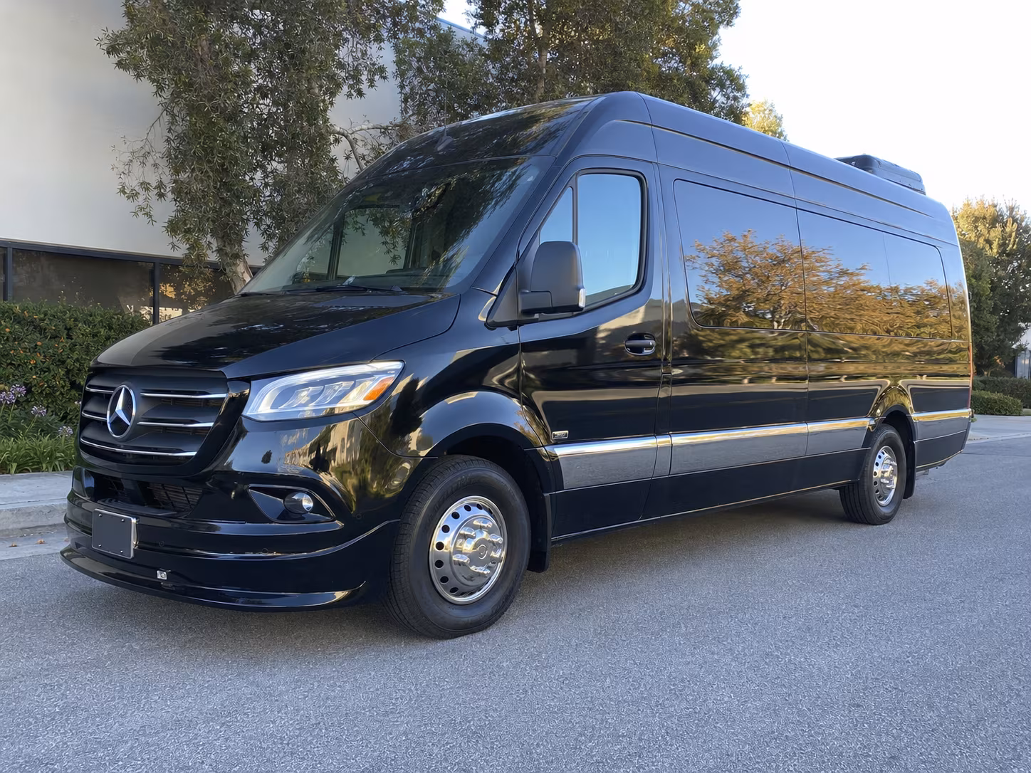 find the perfect transportation for your next corporate event 1